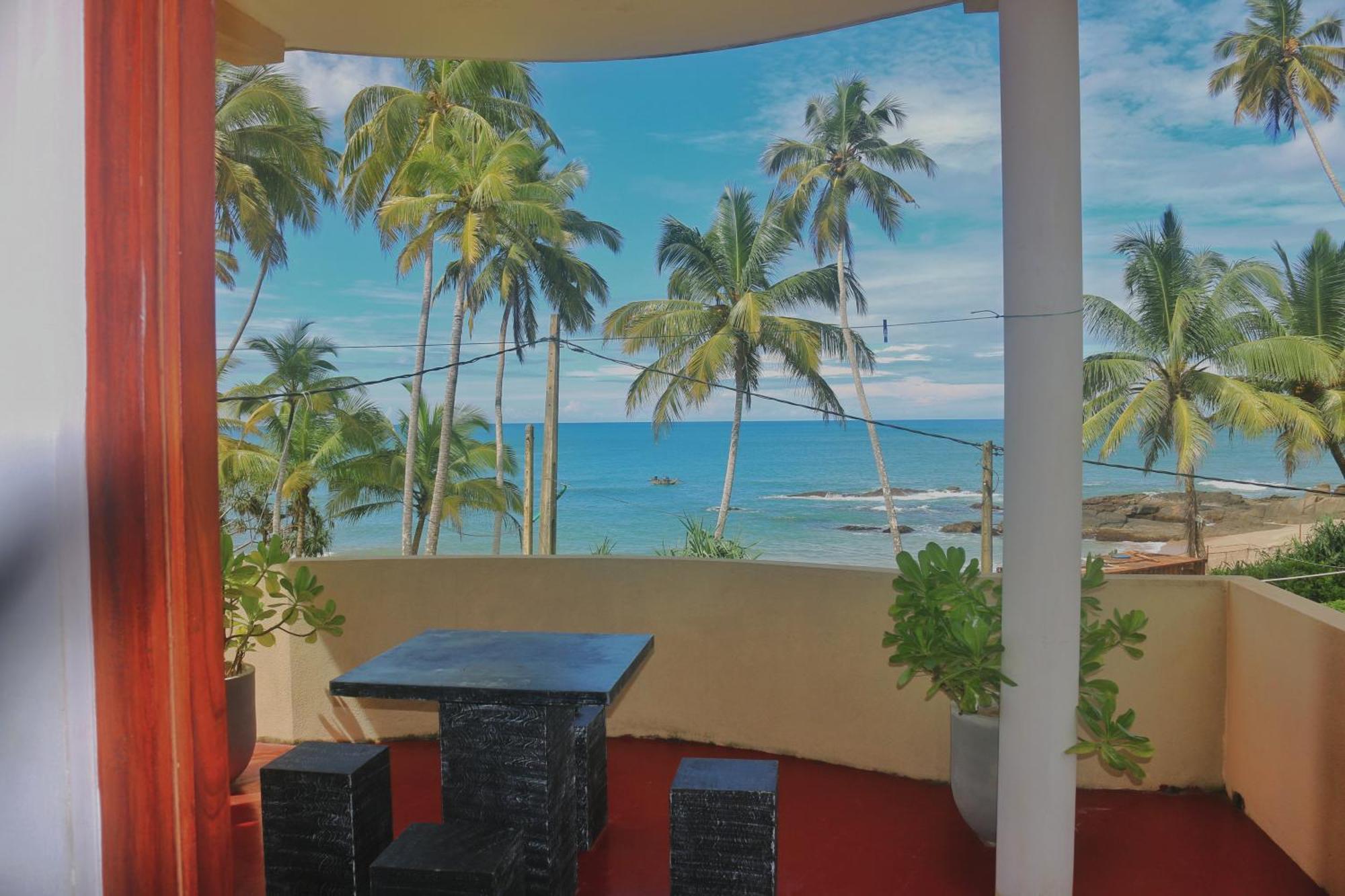 Dinuli Home Stay أهونغالا المظهر الخارجي الصورة