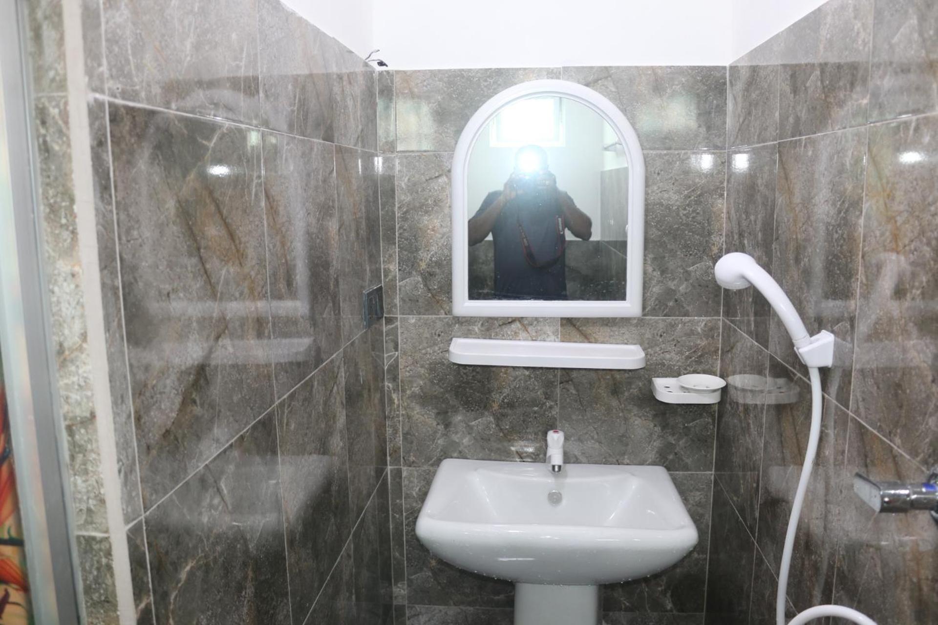 Dinuli Home Stay أهونغالا المظهر الخارجي الصورة